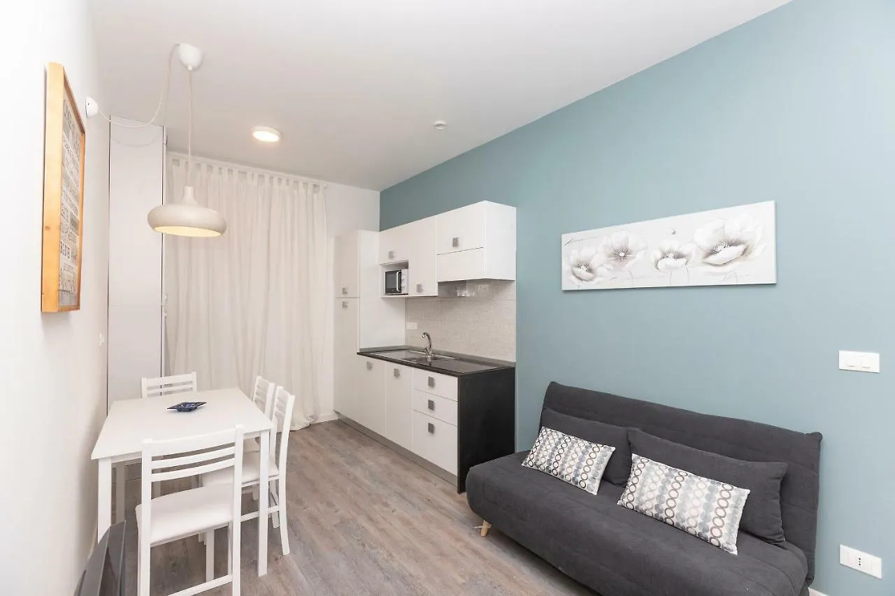 Real Italian Estate - Sails & Sweet Dreams Apartment Genoa
